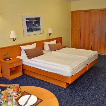 Hotel Sure By Western 4*