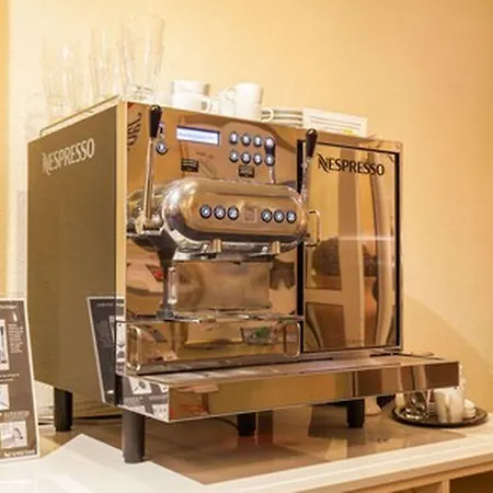 Hotel Sure By Western 4*