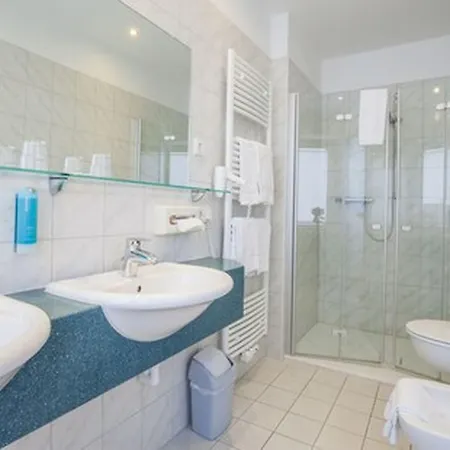Hotel Sure By Western 4*