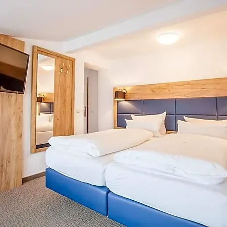 Hotel Sure By Western 4*