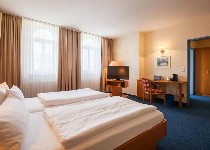 Hotel Sure By Western 4*