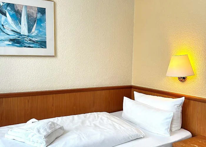 Sure By Western Отель