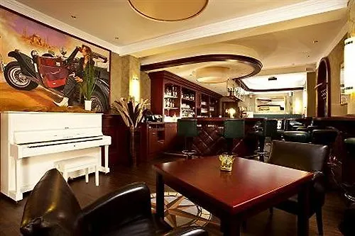 Sure By Western Отель 4*